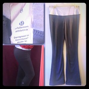 Gorgeous Dark Gray Lulumon Athletica Sweatpants 🎁